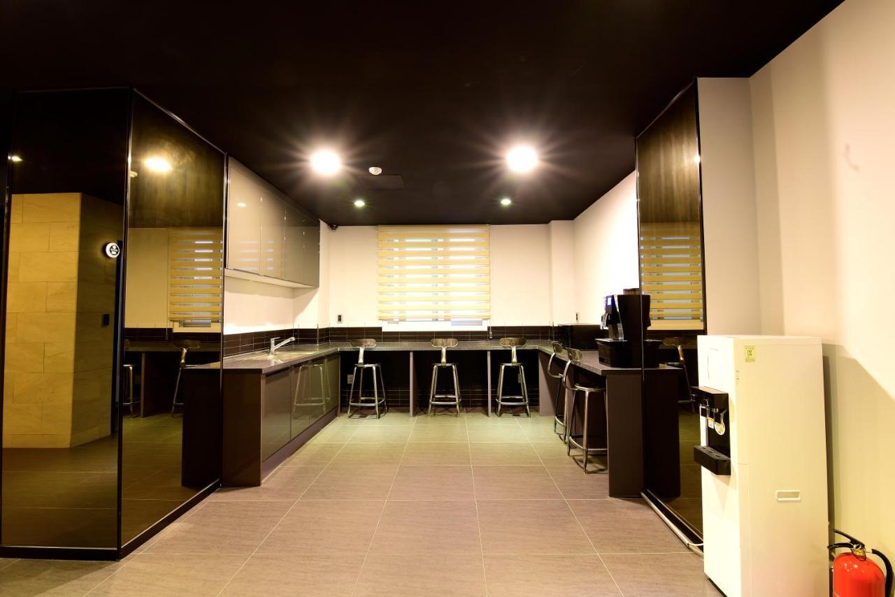 Grance Hotel Busan Exterior photo